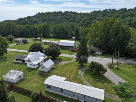 Photo for 1425 Jasper Road
