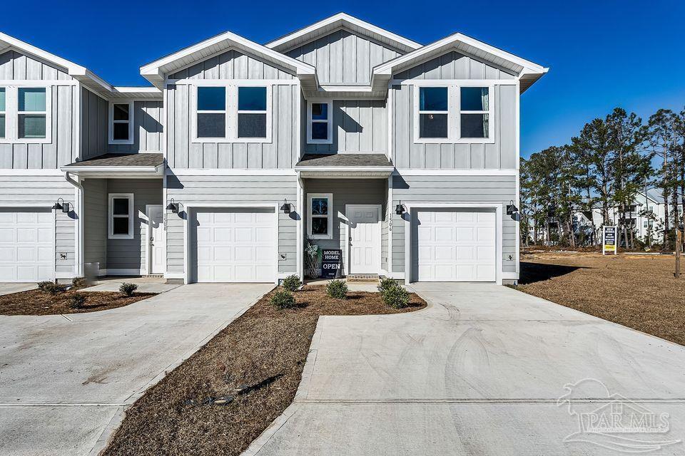 Photo 1 of 17 — 1650 Iroquois Ct, Pensacola, FL 32534