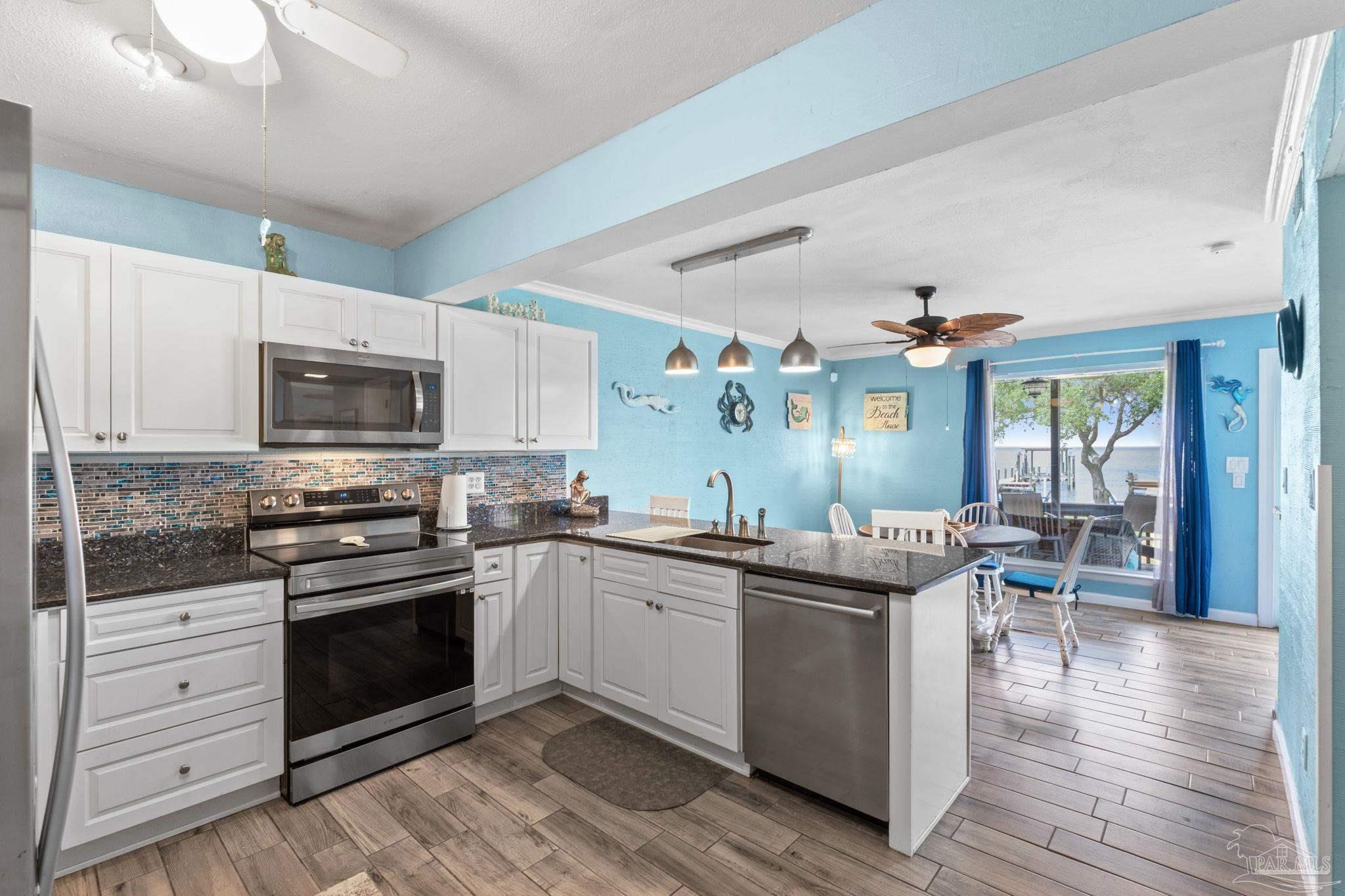 Gulf Breeze, Florida 32561, United States, 3 Bedrooms Bedrooms, ,3 BathroomsBathrooms,Residential,Active,123713