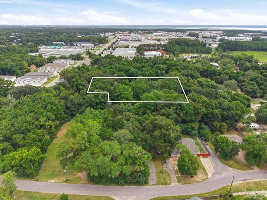 8331 EVERETT AVE, PENSACOLA, FL 32514 - Image 0670979d615d5d2076e1ffe4e490b668/2478042935