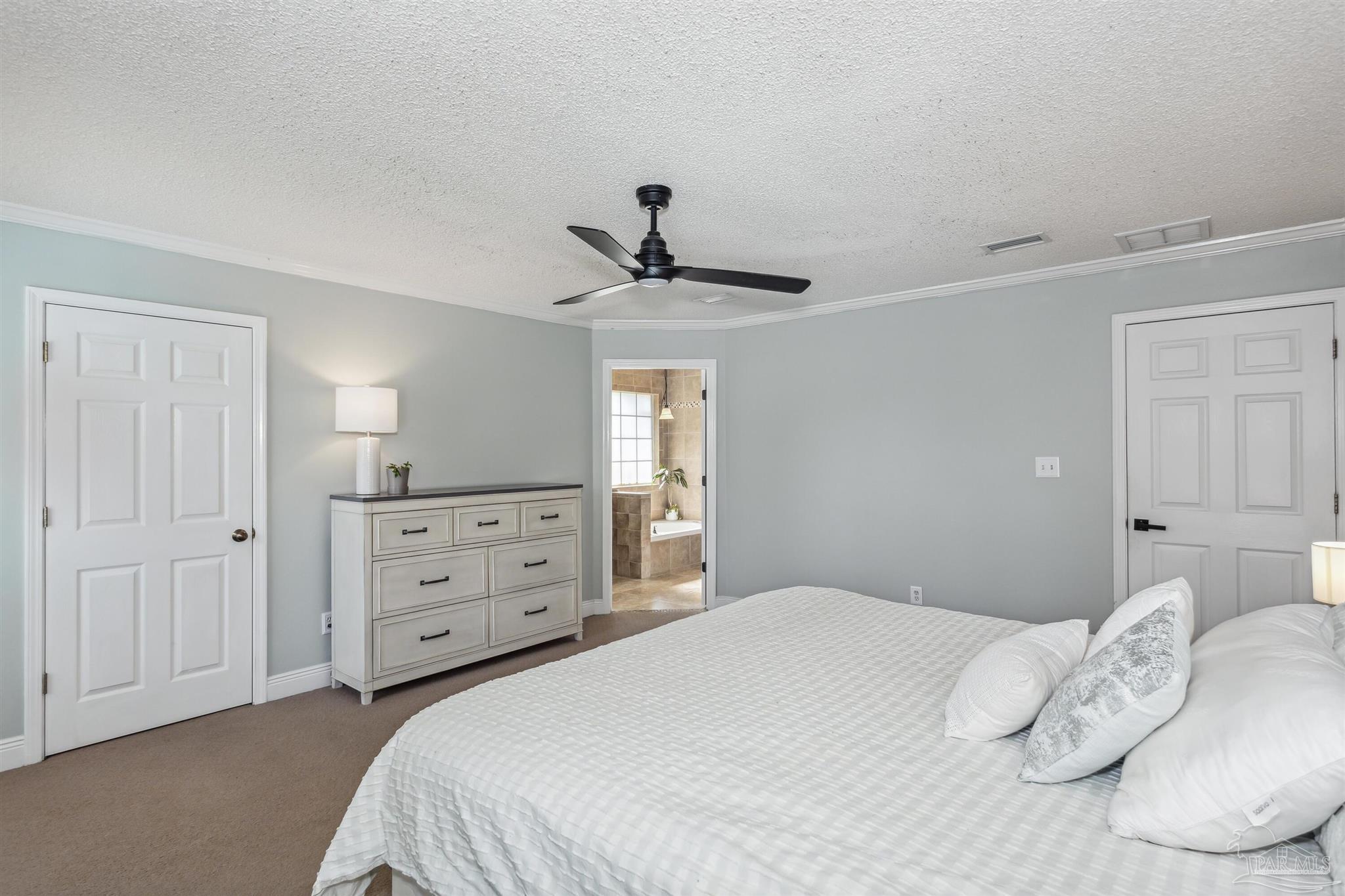 Gulf Breeze, Florida 32563, United States, 4 Bedrooms Bedrooms, ,2 BathroomsBathrooms,Residential,Contingent,47917