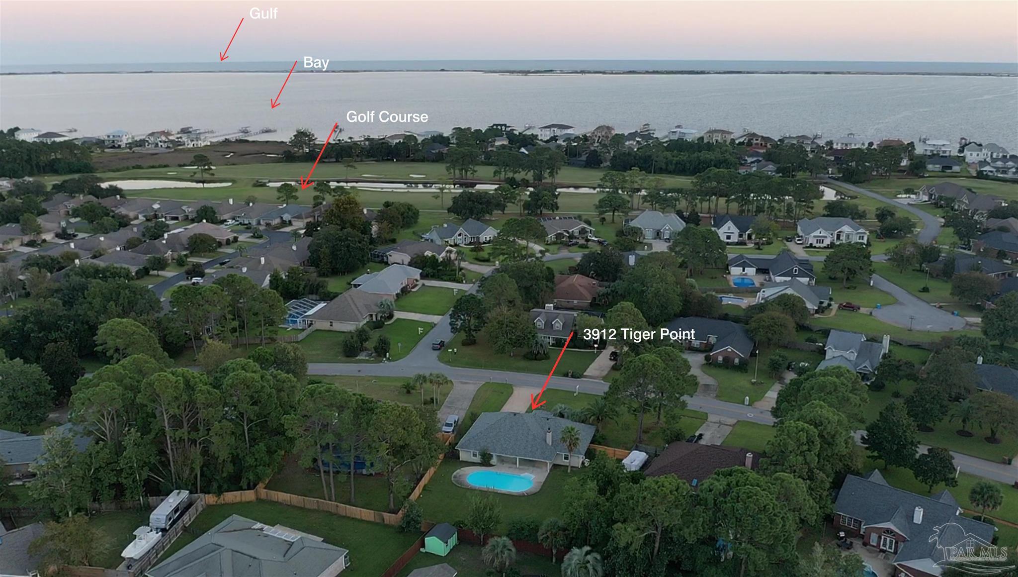 Gulf Breeze, Florida 32563, United States, 4 Bedrooms Bedrooms, ,2 BathroomsBathrooms,Residential,Contingent,47917