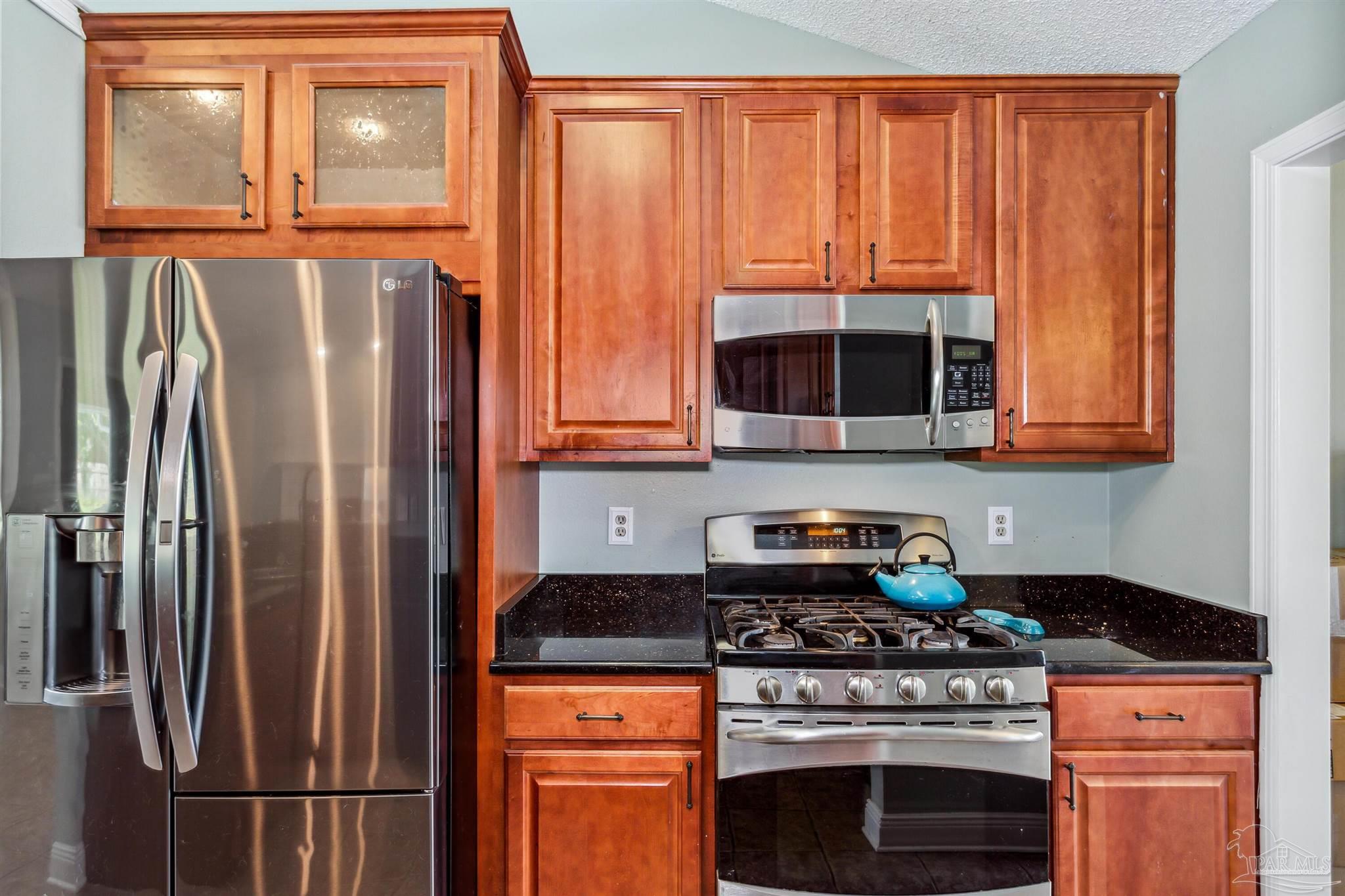 Gulf Breeze, Florida 32563, United States, 4 Bedrooms Bedrooms, ,2 BathroomsBathrooms,Residential,Contingent,47917