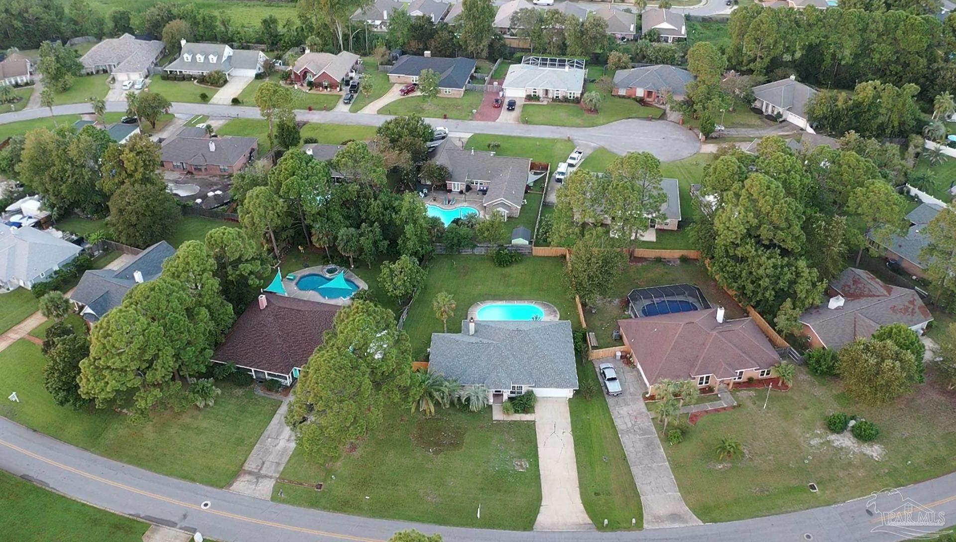 Gulf Breeze, Florida 32563, United States, 4 Bedrooms Bedrooms, ,2 BathroomsBathrooms,Residential,Contingent,47917