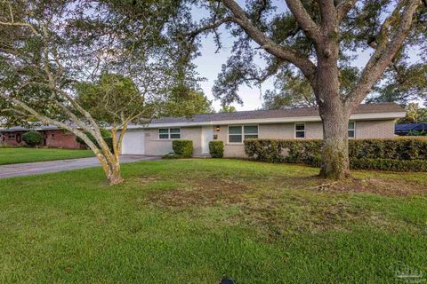 A home in Gulf Breeze