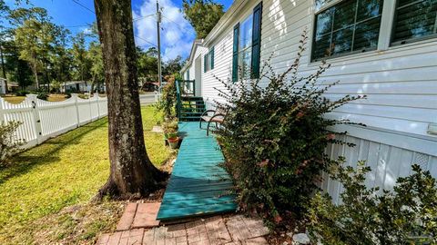 A home in Lillian