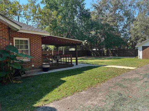 A home in Atmore