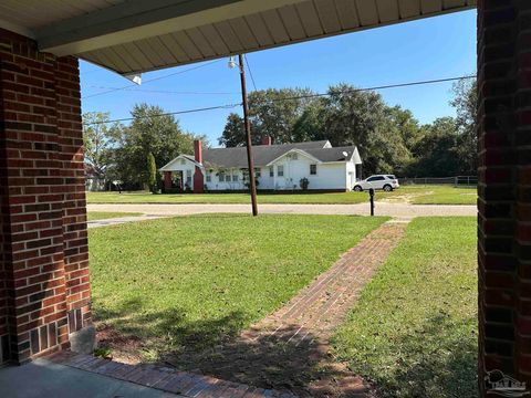 A home in Atmore