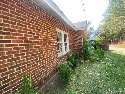 A home in Atmore