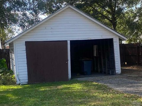 A home in Atmore