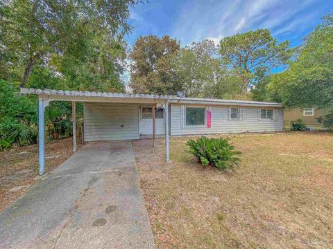 Photo of 924 Cranbrook Ave, Pensacola, FL 32505 (MLS # 671437)