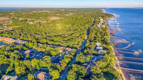 A home in Gulf Breeze