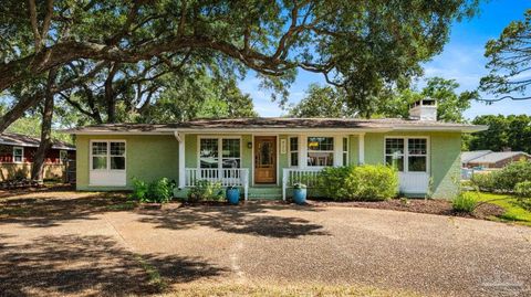 420 Fairpoint Dr Gulf Breeze FL 32561