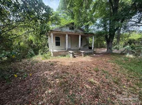 2911 N 9th Ave Pensacola FL 32503
