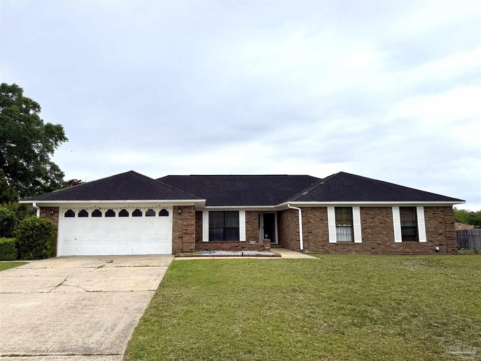 Photo 1 of 15 — 2369 Amelia Ln, Pensacola, FL 32526