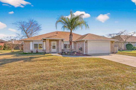 2212 Blue Lake Dr Pensacola FL 32506