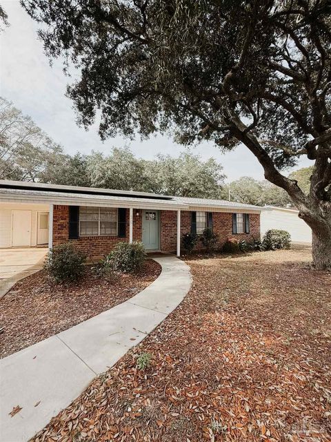 A home in Ft Walton Beach