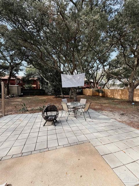 A home in Ft Walton Beach