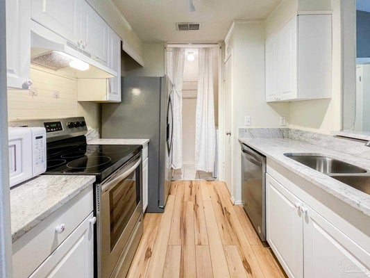 601 E BURGESS RD APT E4, PENSACOLA, FL 32504 - Image 17c8e50f3e548a17f3bce40d56b6ccea/2666211079