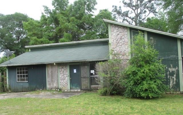 Photo 1 of 13 — 6535 Julia Dr, Milton, FL 32570