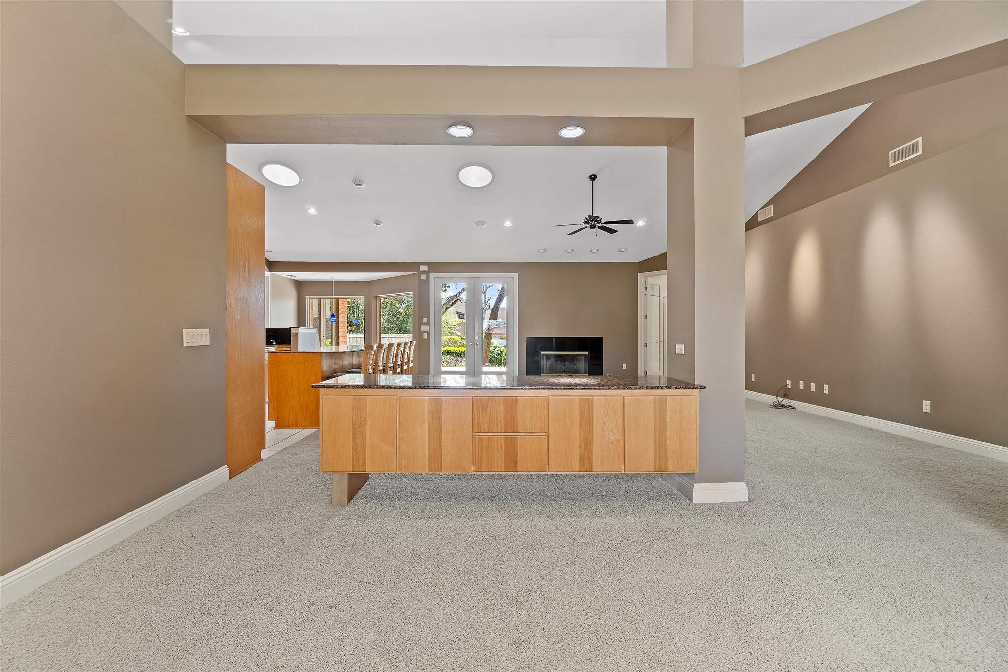 Photo 9 of 44 of 5910 Osprey Pl house