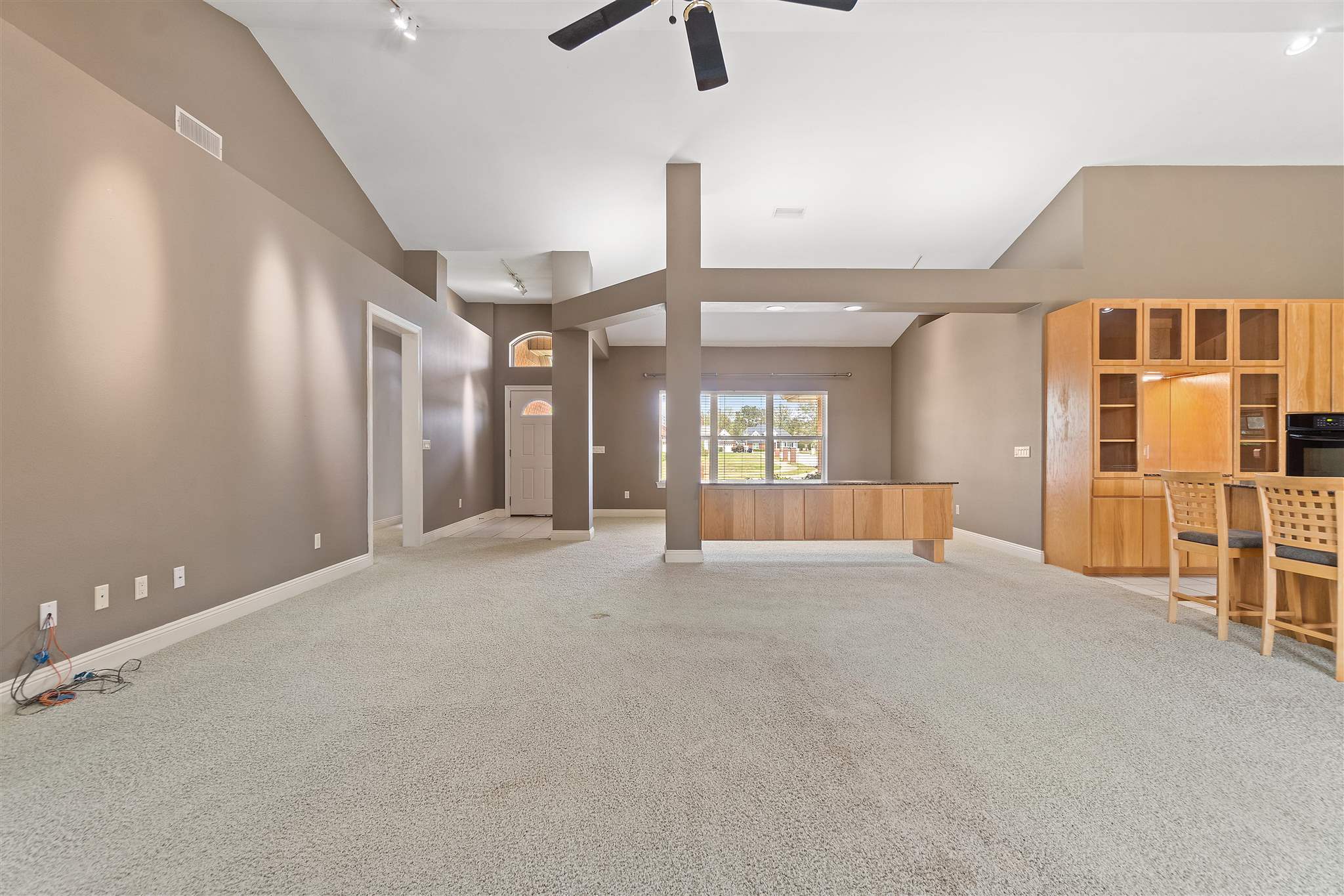 Photo 6 of 44 of 5910 Osprey Pl house