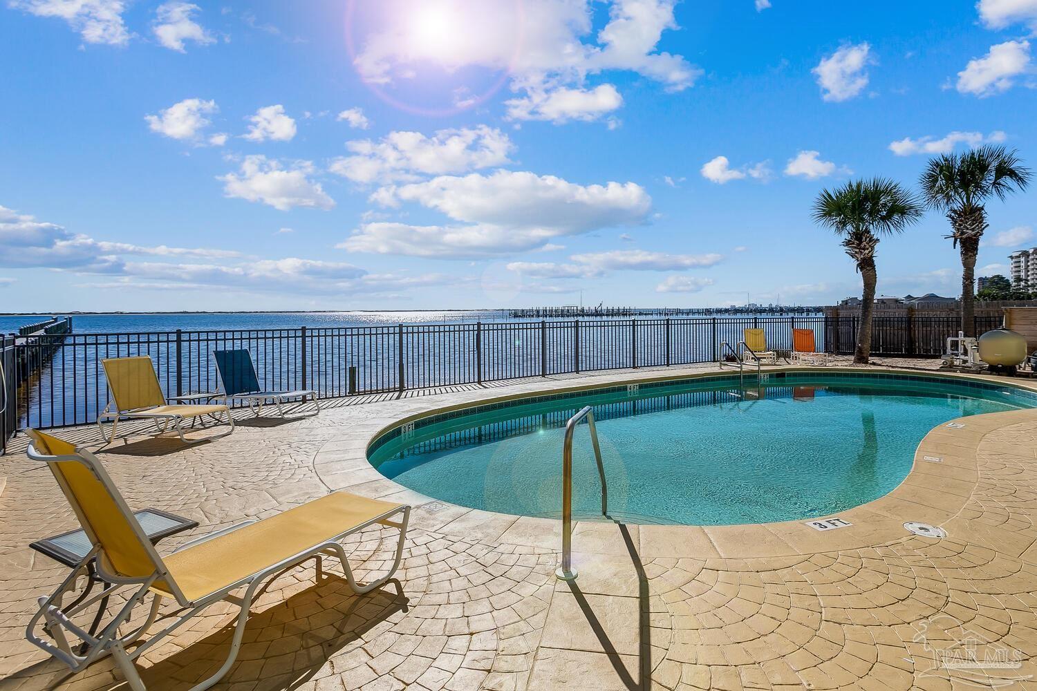 Photo 1 of 50 — 4050 Indigo Dr 105, Pensacola, FL 32507