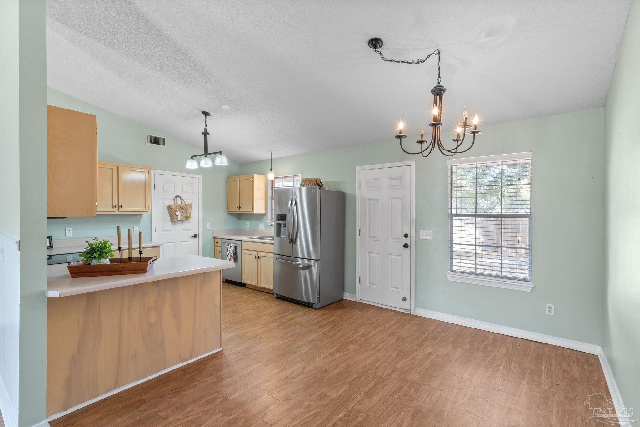 Pensacola, Florida 32507, United States, 3 Bedrooms Bedrooms, ,2 BathroomsBathrooms,Residential,Active,95042