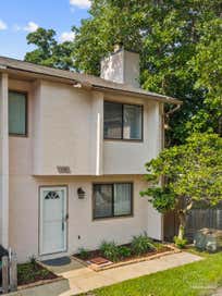 1139 Bloodworth Ln Pensacola FL 32504
