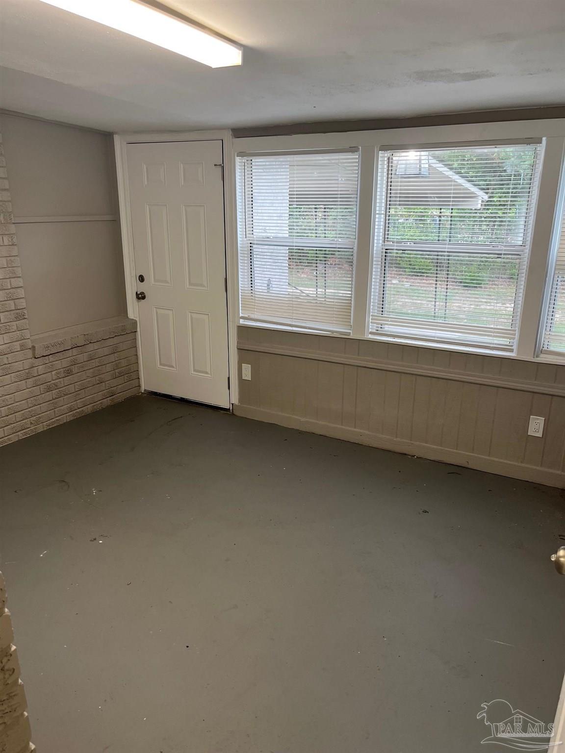 Pensacola, Florida 32503, United States, 4 Bedrooms Bedrooms, ,2 BathroomsBathrooms,Residential,Active,195895