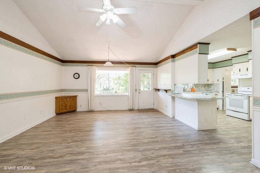 Photo 4 of 50 of 6308 Vicksburg Dr house