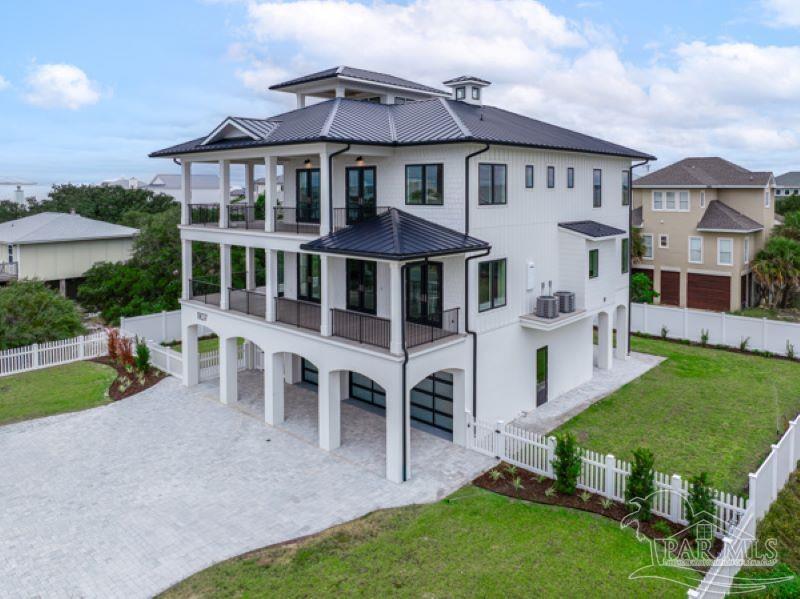 1107 Via Deluna Dr