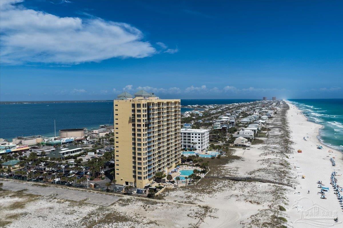 22 Via Deluna Dr 304