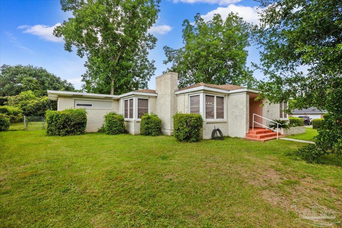 Photo 1 of 21 — 968 E Burgess Rd, Pensacola, FL 32504