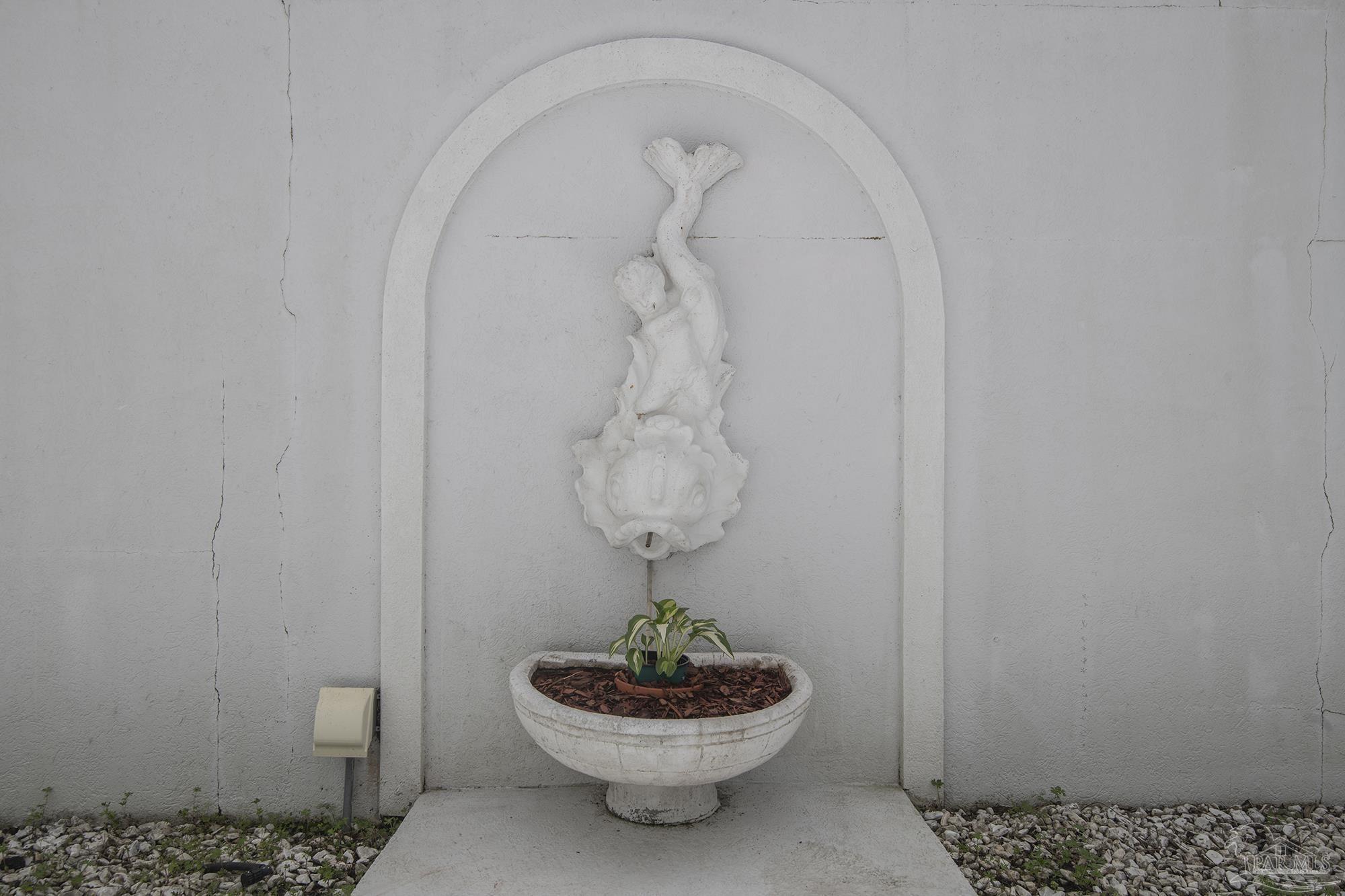 1200 Autumn Breeze Cir