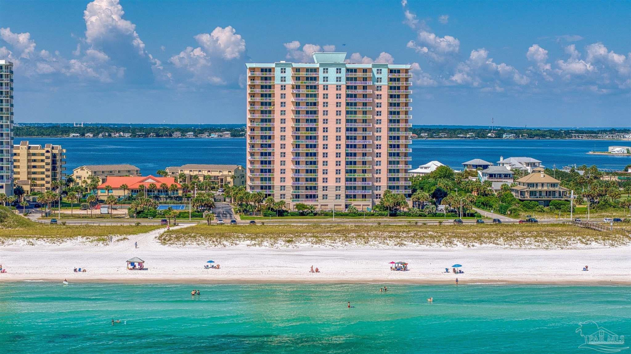 800 Ft Pickens Rd 303