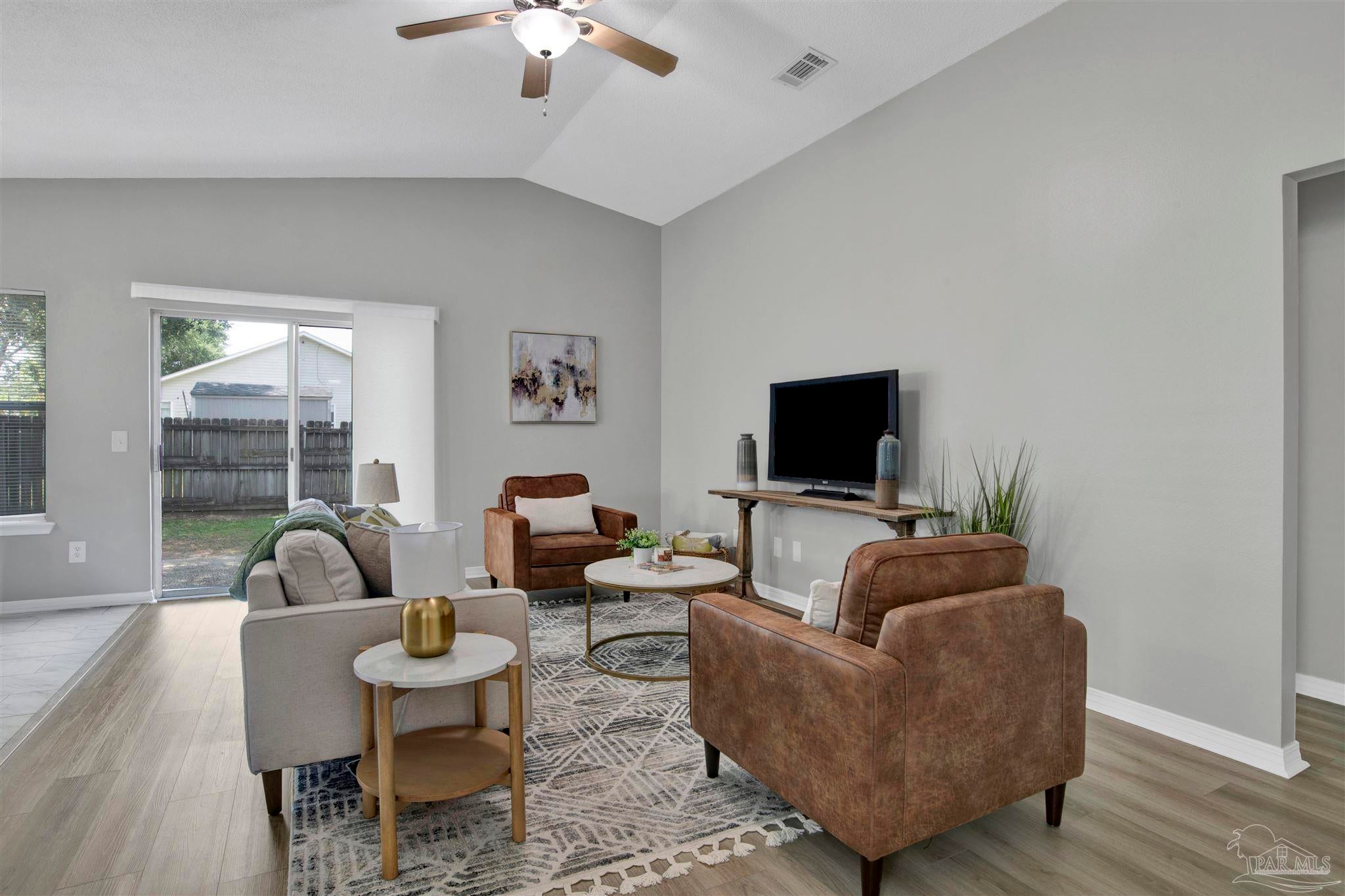 329 Mizzen Ln