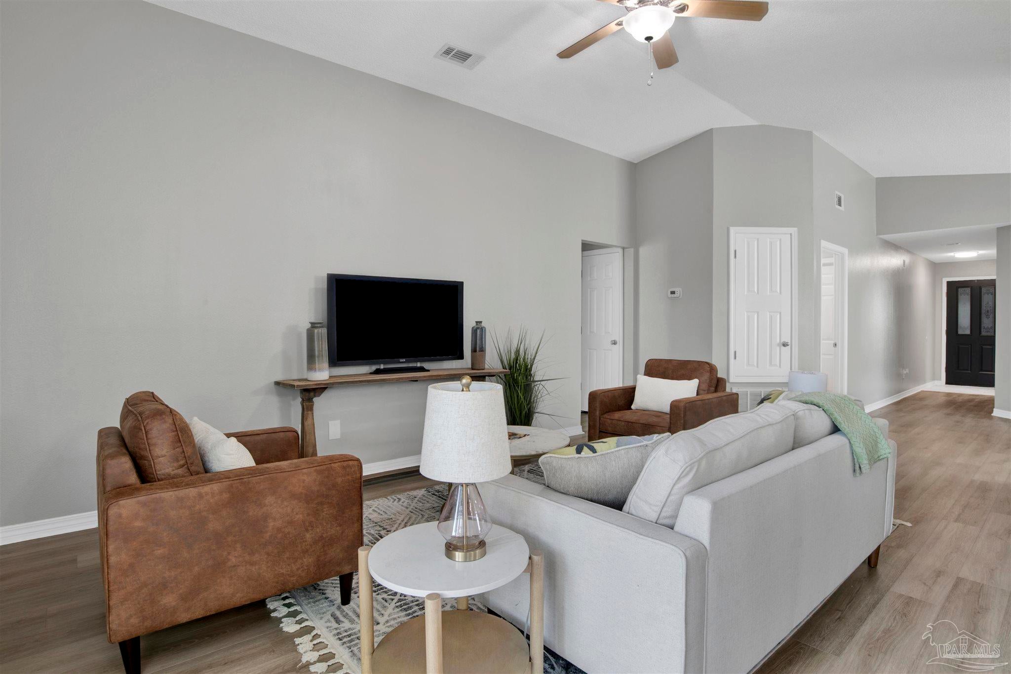 329 Mizzen Ln