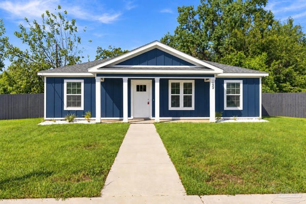 3017 BERWICK ST, PENSACOLA, FL 32503 - Image 29a1569b3ed8e9a286efd1d6b1cebeea/3994087143