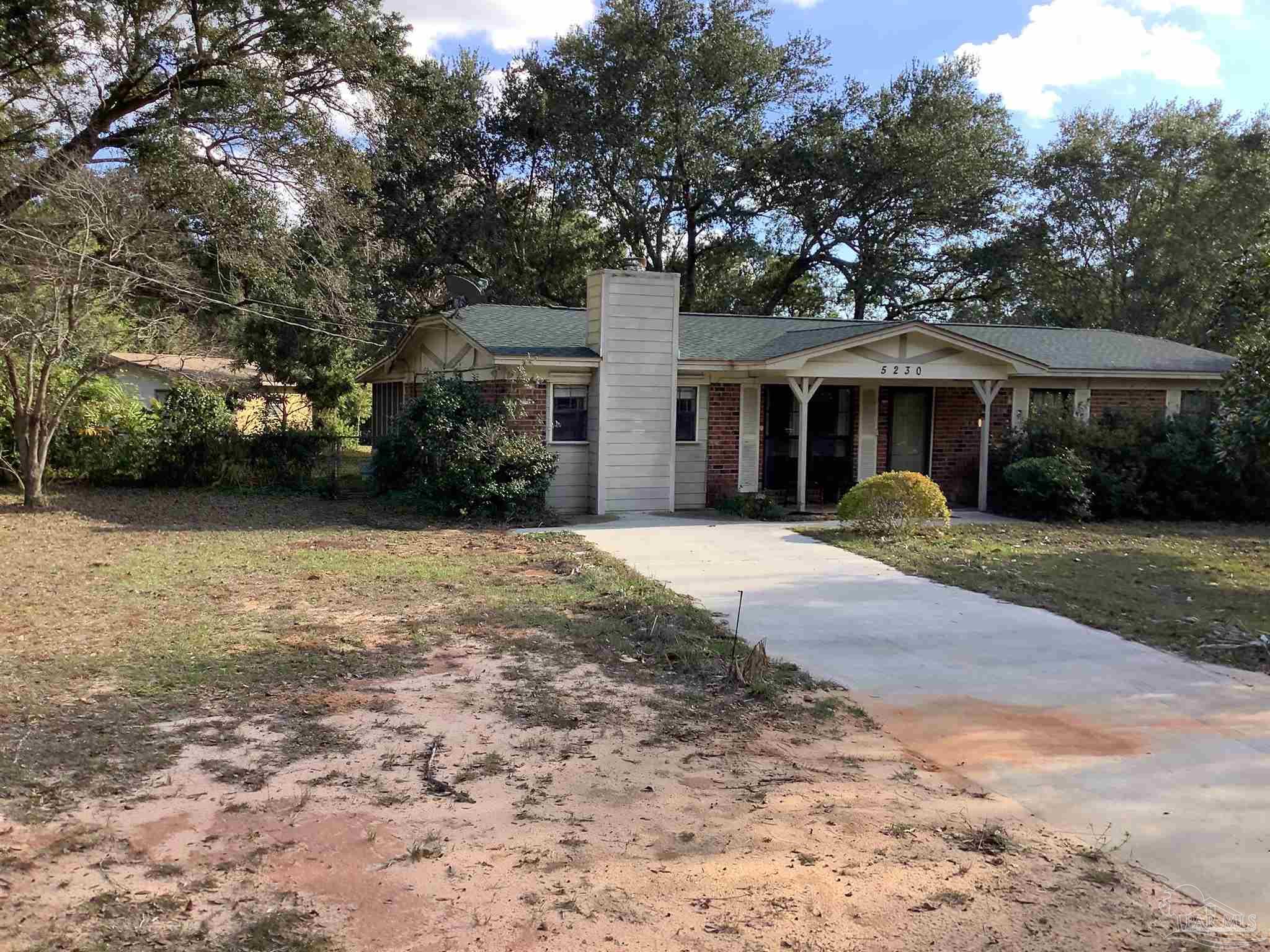 Photo 1 of 27 — 5230 Springdale Dr, Milton, FL 32570