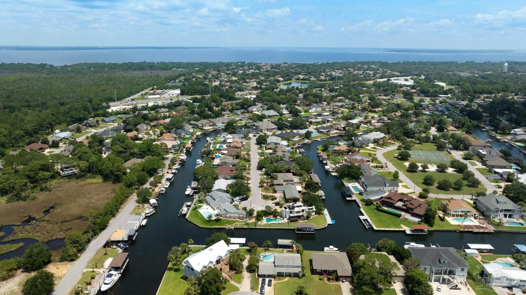 Gulf Breeze, Florida, 32563, United States, 4 Bedrooms Bedrooms, ,3 BathroomsBathrooms,Residential,Active,2041483