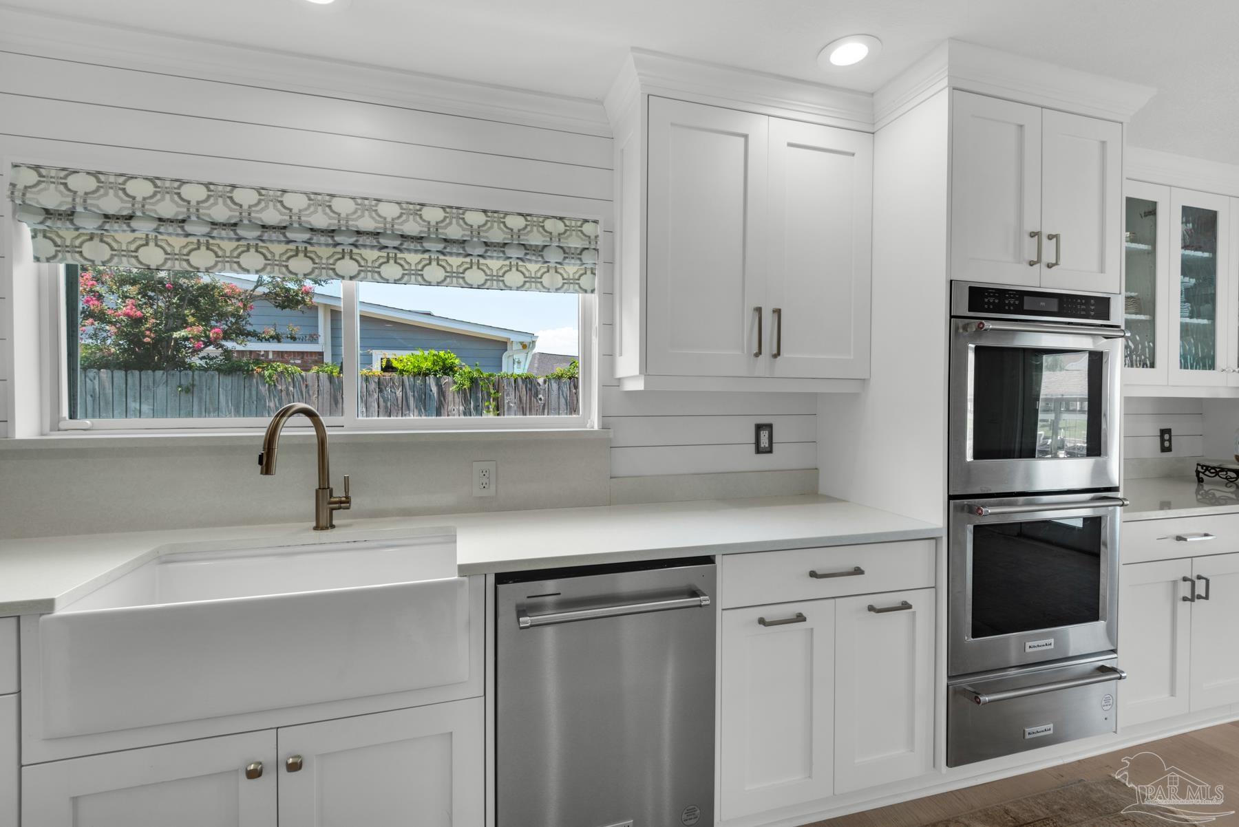 Gulf Breeze, Florida, 32563, United States, 4 Bedrooms Bedrooms, ,3 BathroomsBathrooms,Residential,Active,2041483