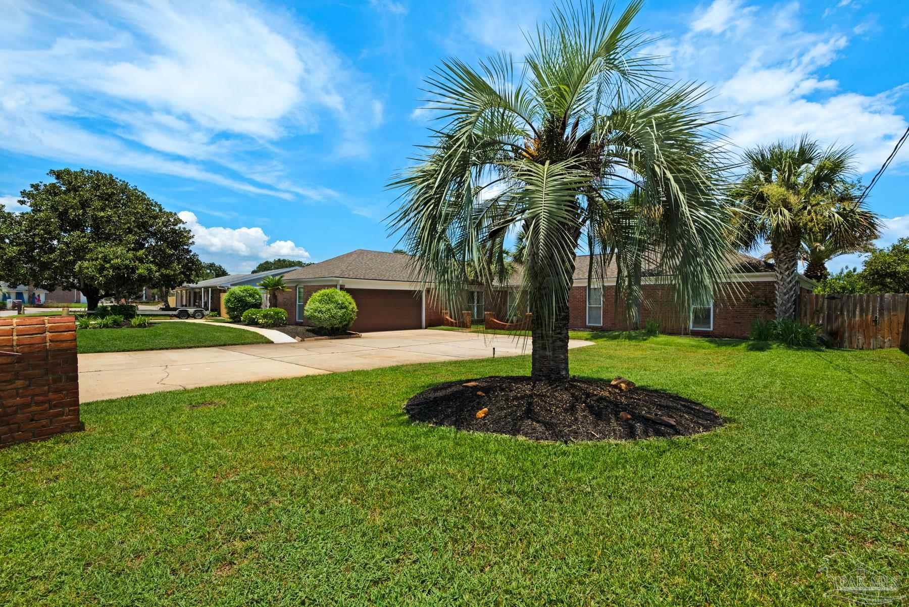 Gulf Breeze, Florida, 32563, United States, 4 Bedrooms Bedrooms, ,3 BathroomsBathrooms,Residential,Active,2041483
