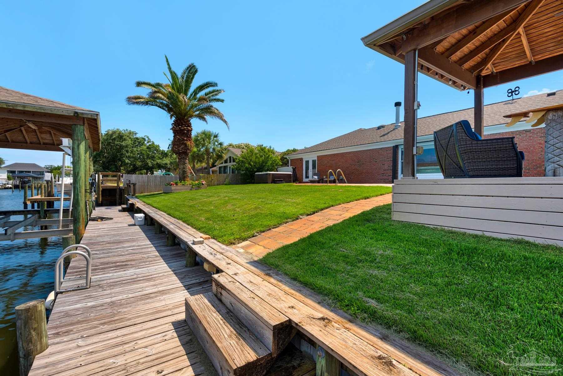 Gulf Breeze, Florida, 32563, United States, 4 Bedrooms Bedrooms, ,3 BathroomsBathrooms,Residential,Active,2041483