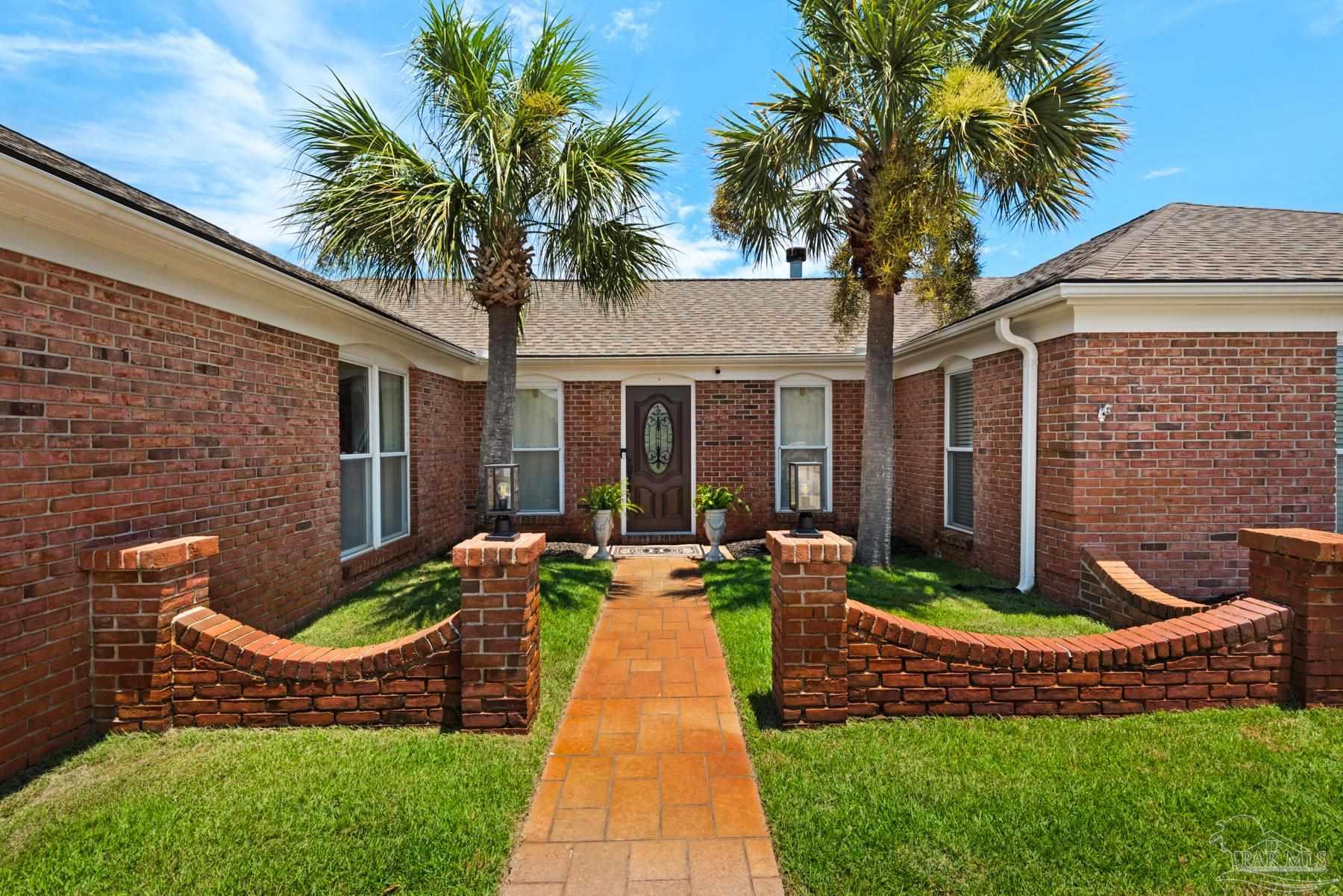Gulf Breeze, Florida, 32563, United States, 4 Bedrooms Bedrooms, ,3 BathroomsBathrooms,Residential,Active,2041483