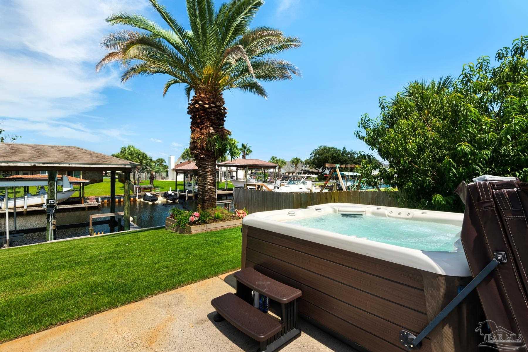 Gulf Breeze, Florida, 32563, United States, 4 Bedrooms Bedrooms, ,3 BathroomsBathrooms,Residential,Active,2041483