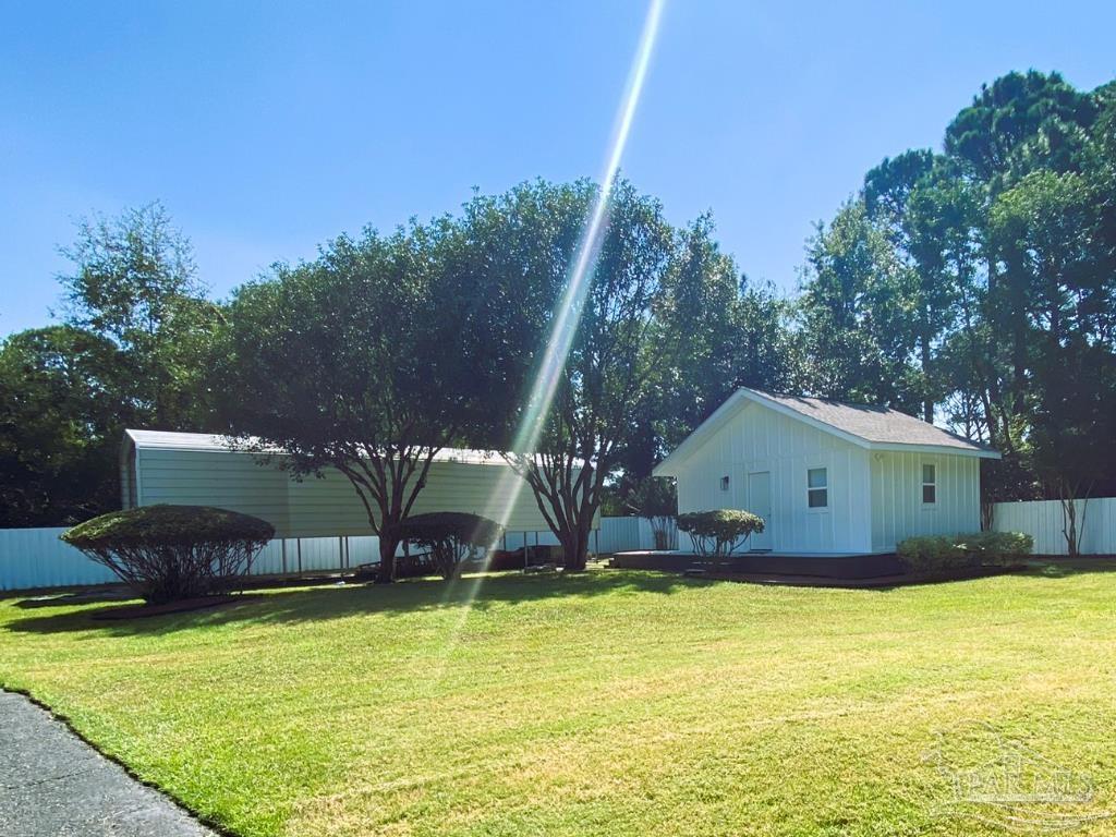Photo 1 of 21 — 9139 Sunset Dr, Navarre, FL 32566
