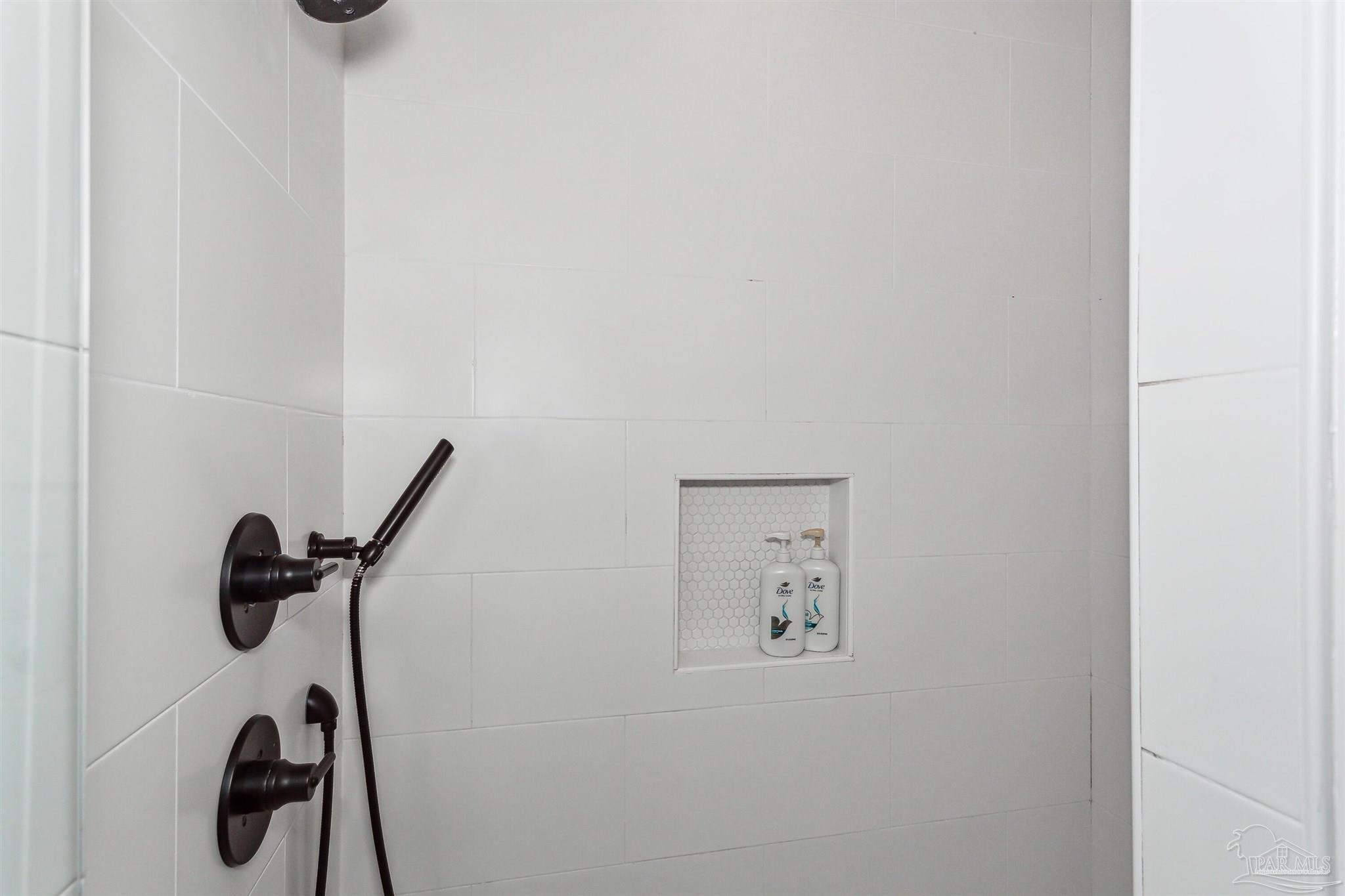 Pensacola, Florida 32501, United States, 4 Bedrooms Bedrooms, ,3 BathroomsBathrooms,Residential,Active,171170