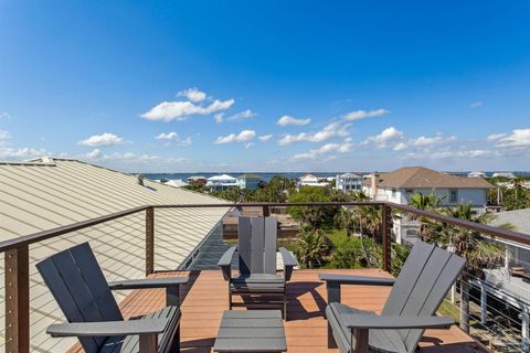 A home in Pensacola Beach