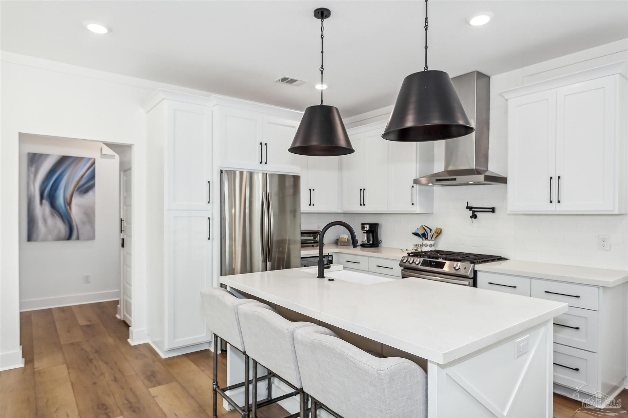 Pensacola, Florida 32501, United States, 4 Bedrooms Bedrooms, ,3 BathroomsBathrooms,Residential,Active,171174